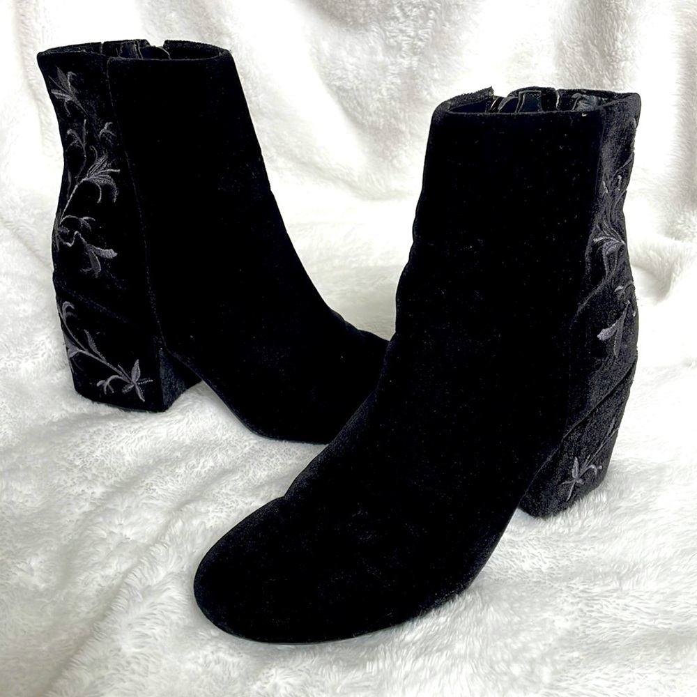 Kenneth Cole Velvet Black Bootie